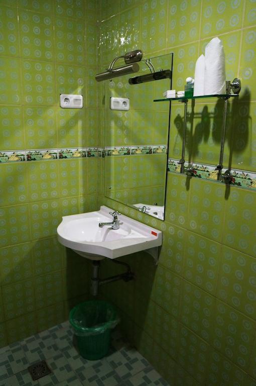 Edotel Minangkabau Padang  Room photo